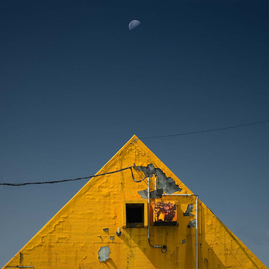 MoonAndPyramid